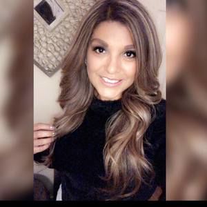 Meet your Posher, Marcela